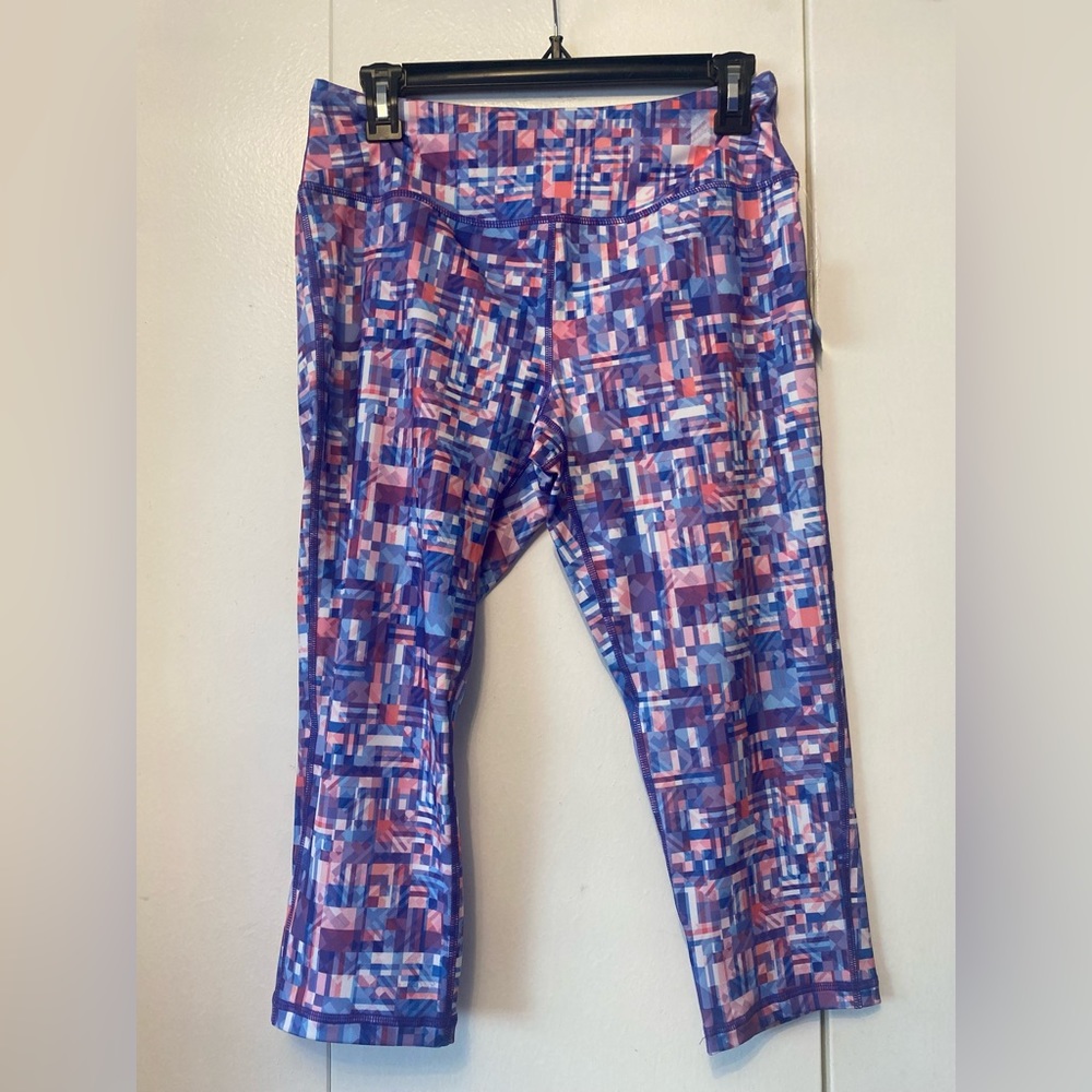 🧘‍♂️NWT Pro Player Moisture Wicking Capri Pants Size M